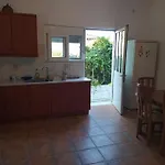 Apartment Antonia's Rustic Retreat Dhorion