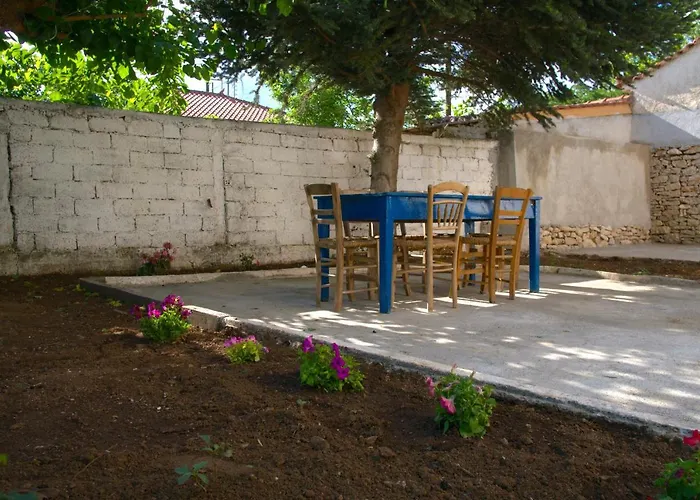 Antonia's Rustic Retreat